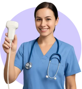 Enfermeira segurando um aparelho de ultrassonografia